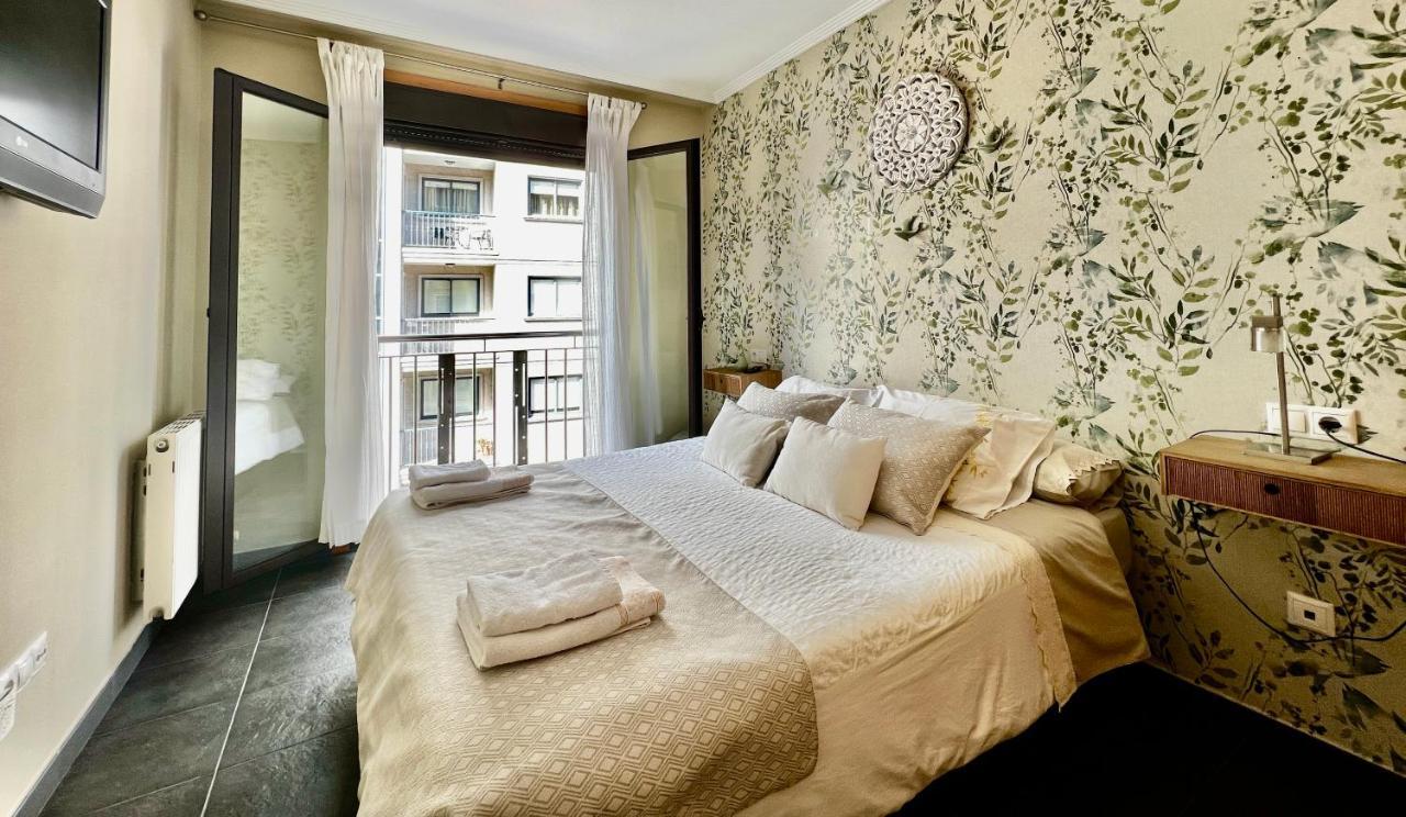 Giralda 2 Apartment Ponteareas Luaran gambar