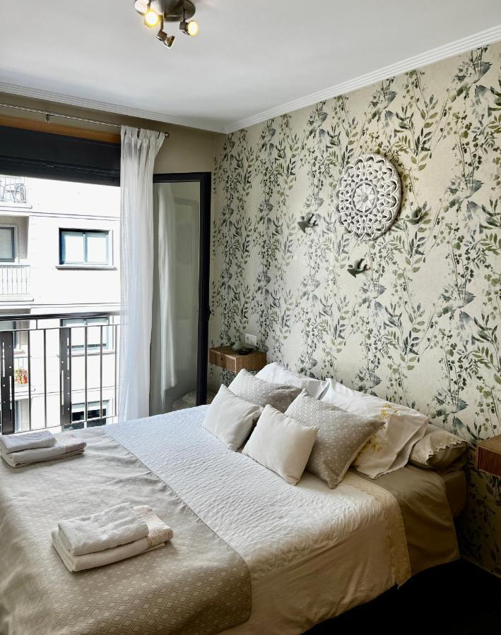 Giralda 2 Apartment Ponteareas Luaran gambar
